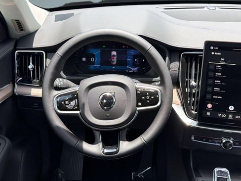 New 2026 Volvo XC90 B5 Core w/ Protection Package AWD/4WD image 11