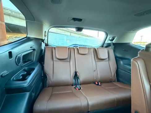 Used 2019 Subaru Ascent Touring image 28