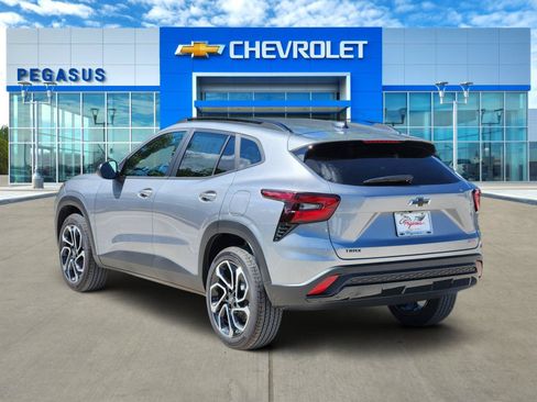 New 2026 Chevrolet Trax RS w/ Driver Confidence Package FWD image 4