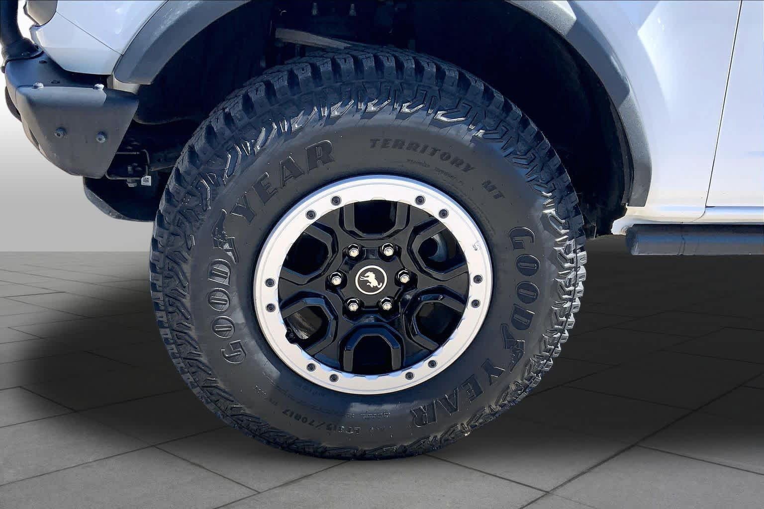 Used 2024 Ford Bronco Big Bend w/ Sasquatch Package AWD/4WD image 10