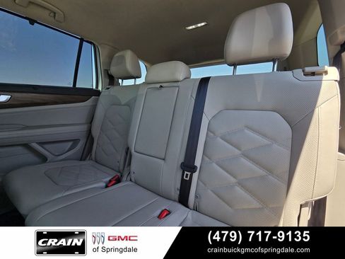 Used 2024 Volkswagen Atlas SE w/ Black Wheel Package FWD image 32