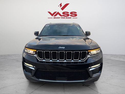 New 2025 Jeep Grand Cherokee Limited image 2