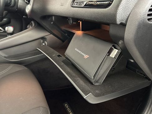 Used 2017 Dodge Challenger R/T image 44