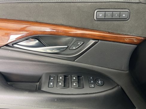 Used 2019 Cadillac Escalade Luxury image 22