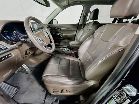 Used 2020 Kia Telluride SX w/ Towing Package FWD image 13