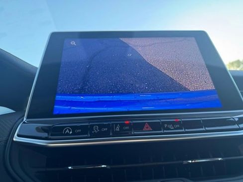 New 2026 Jeep Compass Limited image 36