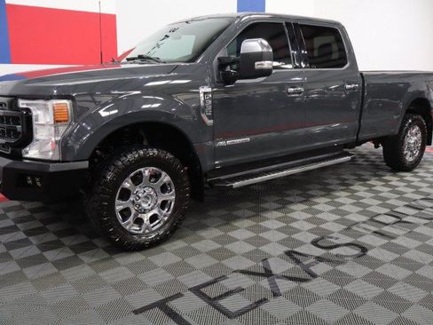 Used 2021 Ford F350 Lariat w/ Lariat Ultimate Package AWD/4WD image 3