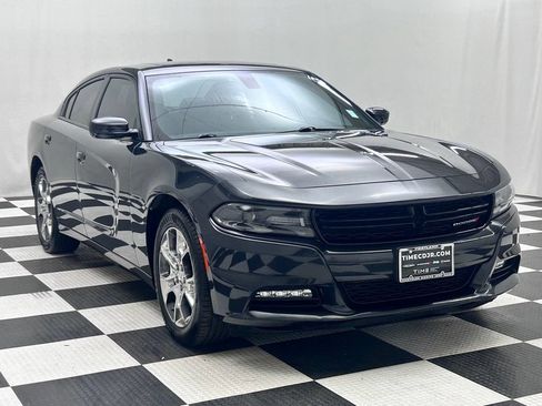 Used 2016 Dodge Charger SXT w/ AWD Plus Group image 2