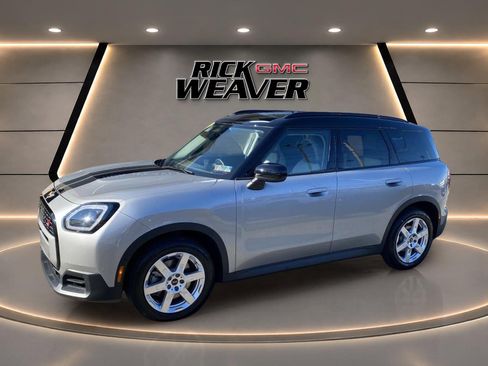 Used 2025 MINI Cooper Countryman S w/ Comfort Package Max AWD/4WD image 2