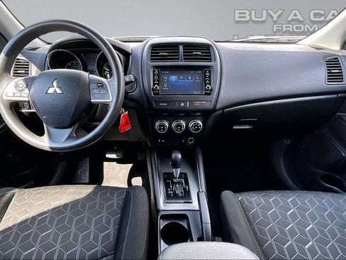 Used 2024 Mitsubishi Outlander Sport ES AWD/4WD image 16