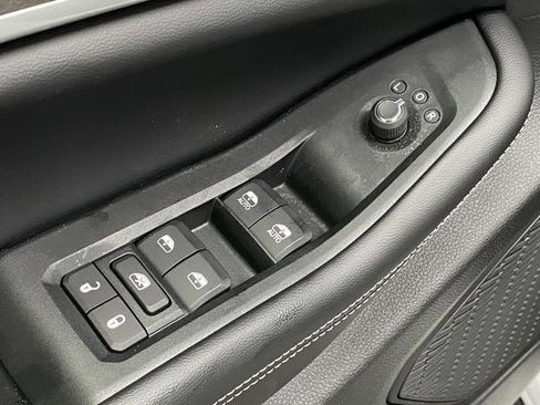 New 2026 Jeep Grand Cherokee Altitude image 31