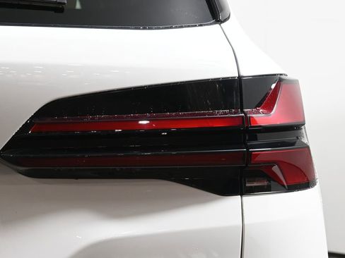 New 2026 BMW X5 xDrive40i w/ M Sport Package image 13