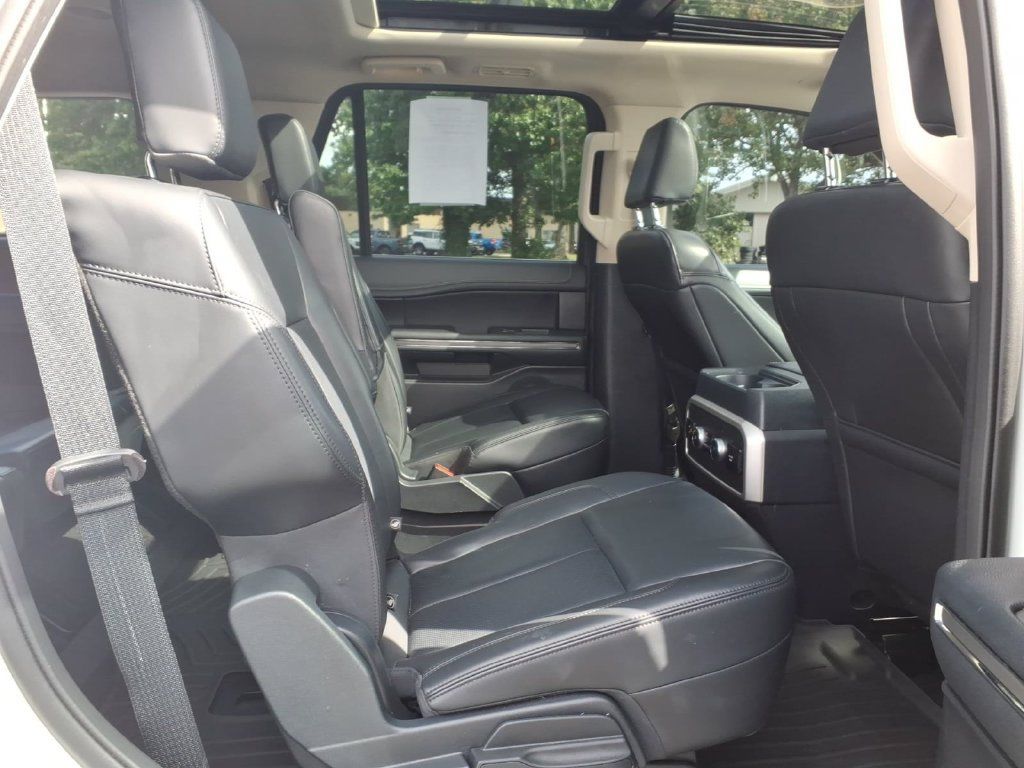 Used 2023 Ford Expedition XLT AWD/4WD image 12