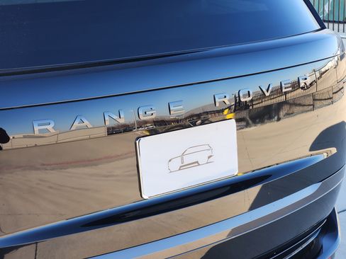 New 2026 Land Rover Range Rover SE image 12