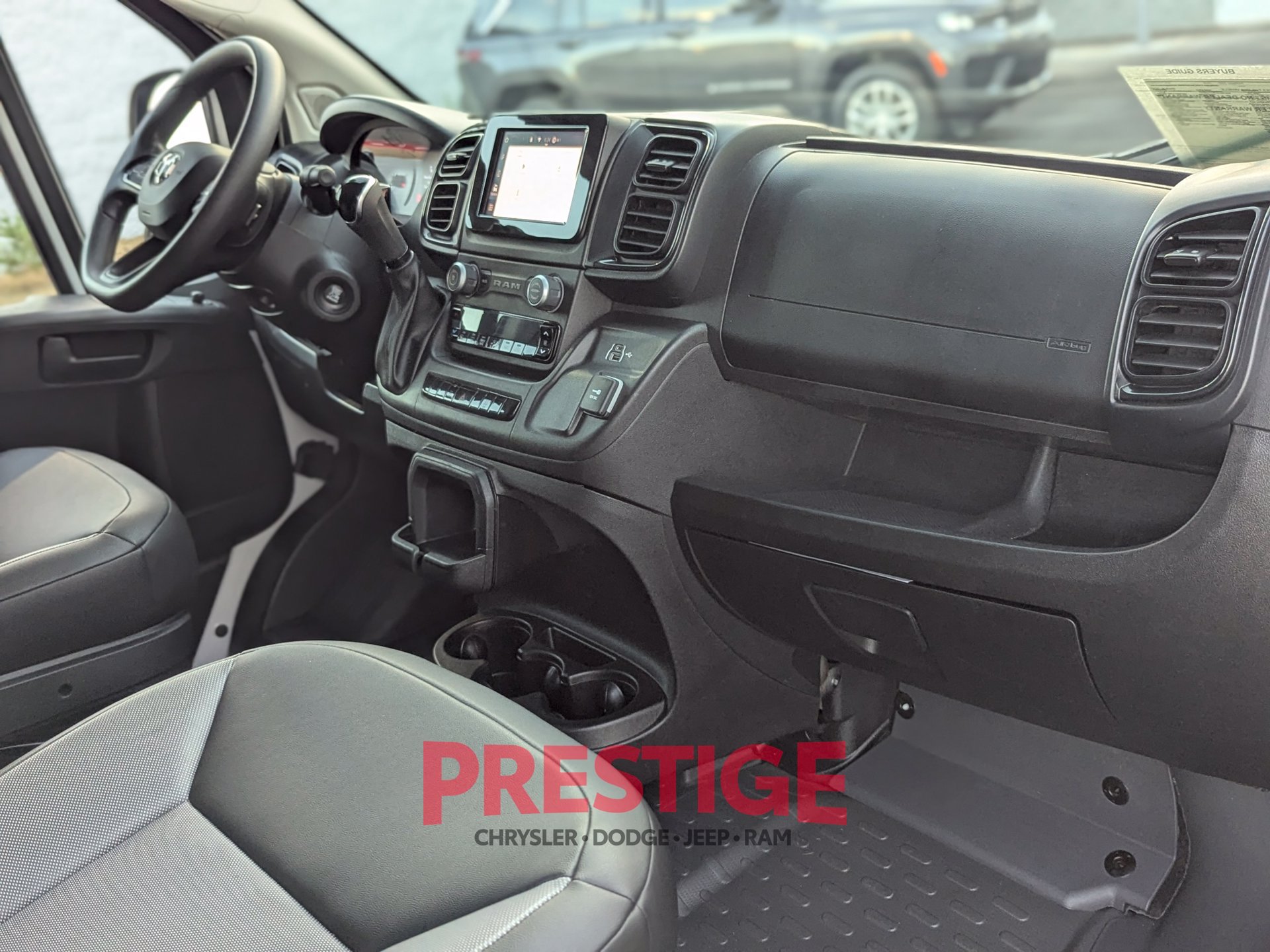 Used 2025 RAM ProMaster 2500 w/ Convenience Group FWD image 26