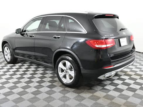 Used 2018 Mercedes-Benz GLC 300 4MATIC image 7