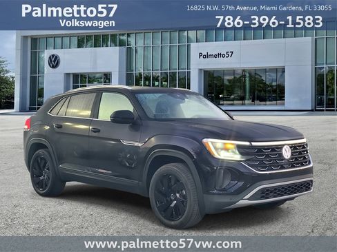 New 2026 Volkswagen Atlas Cross Sport SE image 1