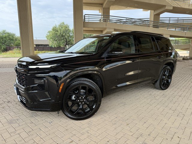 New 2026 Chevrolet Traverse RS FWD image 2