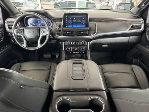 Used 2023 Chevrolet Tahoe Z71 w/ Luxury Package AWD/4WD image 28
