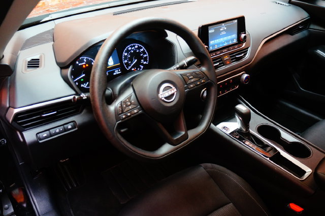 Certified 2023 Nissan Altima 2.5 S FWD image 12