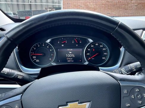 Used 2021 Chevrolet Traverse LT w/ LPO, Floor Liner Package AWD/4WD image 19