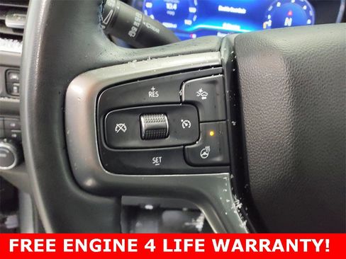 Used 2023 Chevrolet Suburban Z71 w/ Luxury Package image 17