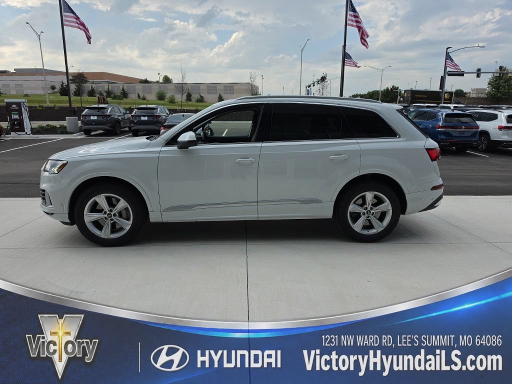 Used 2023 Audi Q7 3.0T Premium AWD/4WD image 2