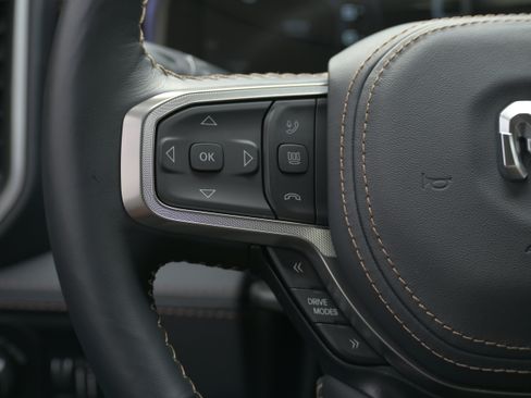 Used 2025 RAM 1500 Tungsten AWD/4WD image 19