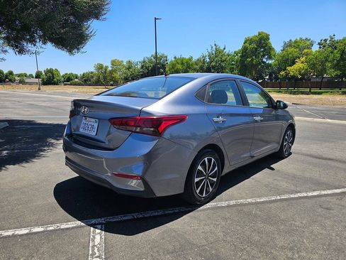 Used 2020 Hyundai Accent SE FWD image 6