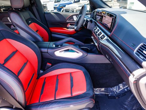 Used 2024 Mercedes-Benz GLE 53 AMG 4MATIC image 17