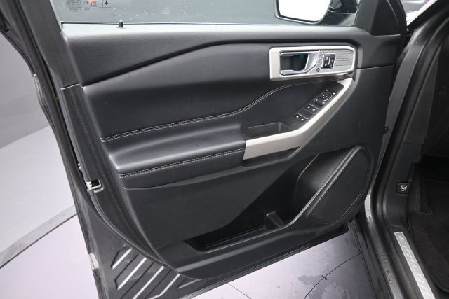 Used 2023 Ford Explorer Limited w/ Hybrid Equipment Group 310A AWD/4WD image 21