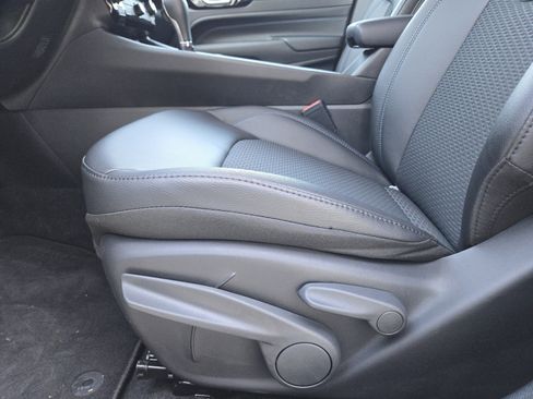 New 2026 Jeep Compass Latitude AWD/4WD image 20