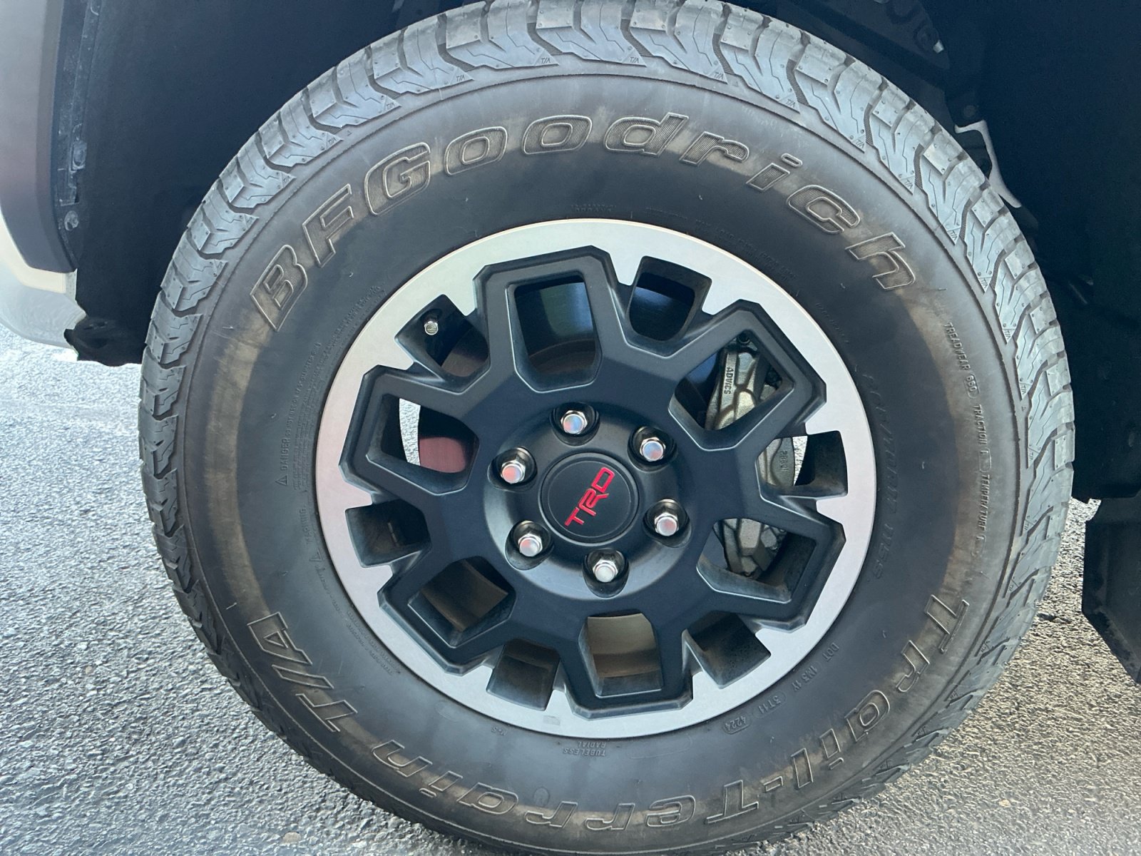 Used 2024 Toyota Tacoma TRD Off-Road w/ TRD Off Road Upgrade Package AWD/4WD image 26