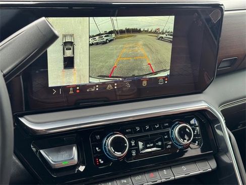 Used 2026 GMC Sierra 2500 Denali Ultimate image 25