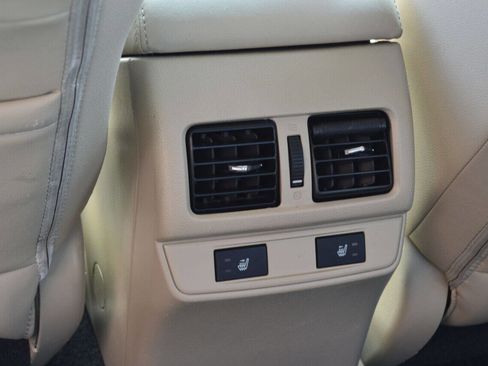 Used 2016 Subaru Legacy 2.5i Limited image 26