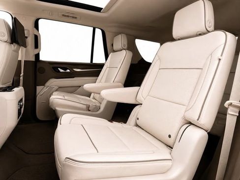 Used 2021 GMC Yukon Denali w/ Denali Premium Package AWD/4WD image 27