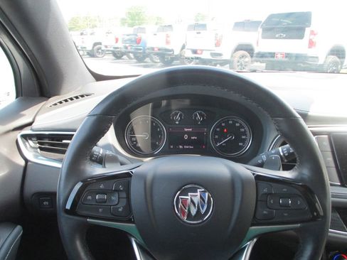 Used 2023 Buick Enclave Essence w/ Experience Buick Package AWD/4WD image 32