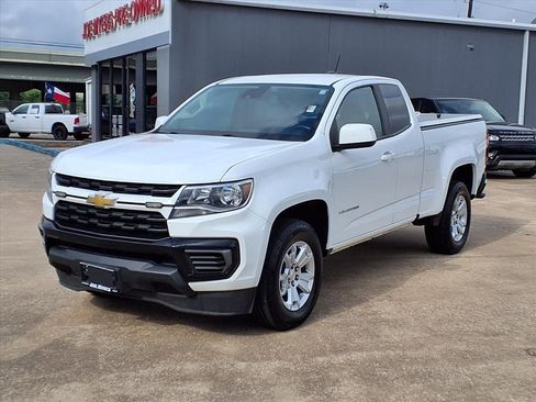 Used 2022 Chevrolet Colorado LT w/ Fleet Safety Package image 3