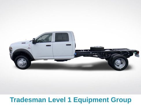 New 2026 RAM 5500 Tradesman w/ Chrome Appearance Group AWD/4WD image 3