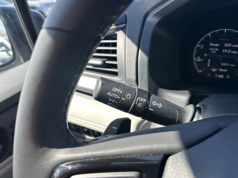 Certified 2025 Honda Odyssey EX-L image 24