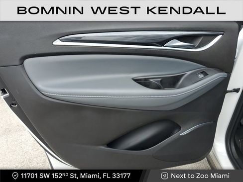 Used 2021 Buick Enclave Essence w/ Sound and Sites Package image 18