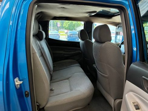 Used 2007 Toyota Tacoma PreRunner RWD image 28