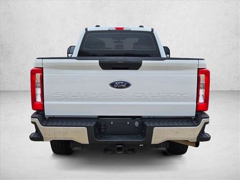 Used 2023 Ford F250 XL w/ FX4 Off-Road Package image 7