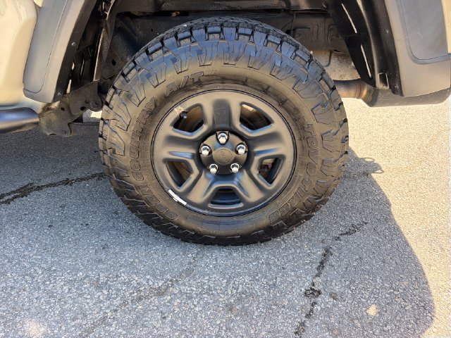 Used 2020 Jeep Gladiator Sport w/ Trailer Tow Package AWD/4WD image 31
