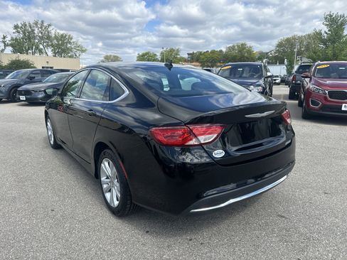 Used 2015 Chrysler 200 Limited w/ Convenience Group FWD image 5