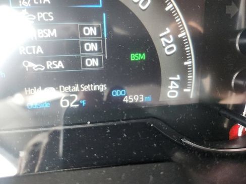 Used 2025 Toyota RAV4 XLE AWD/4WD image 13