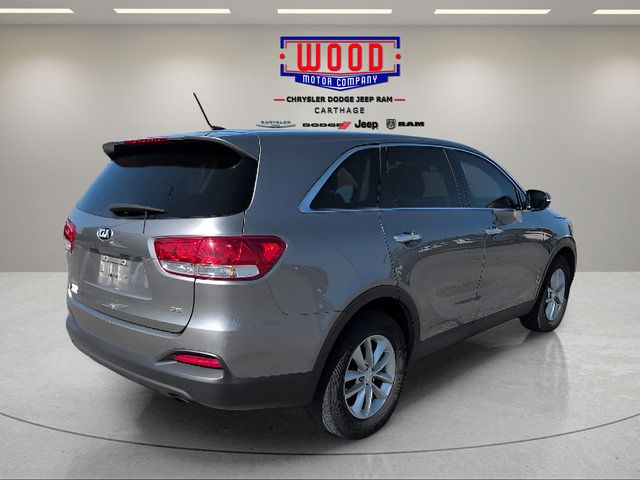 Used 2017 Kia Sorento L FWD image 3