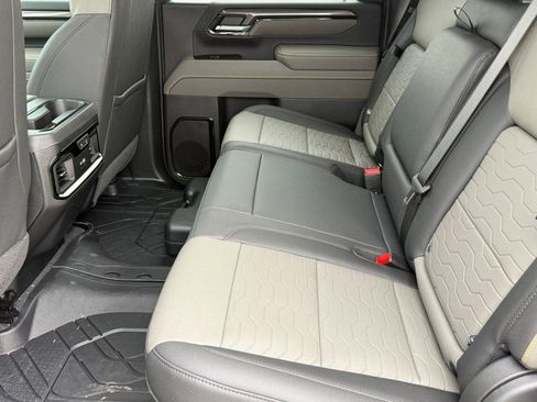 New 2026 Chevrolet Silverado 2500 ZR2 image 26