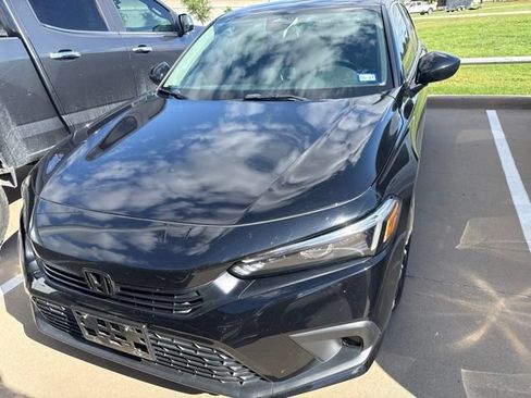 Used 2024 Honda Civic EX image 3