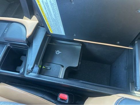 Used 2022 Lexus ES 300h w/ Premium Package image 32